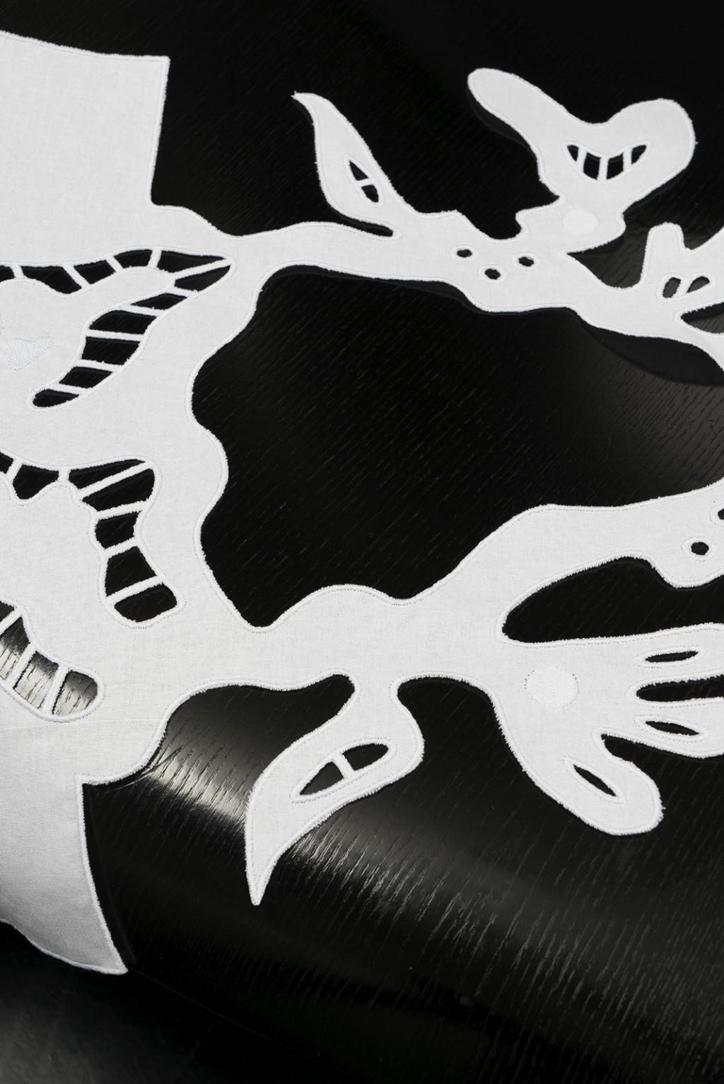 Nadine Goepfert Manners, Floral Embroidery Napkin 150 €